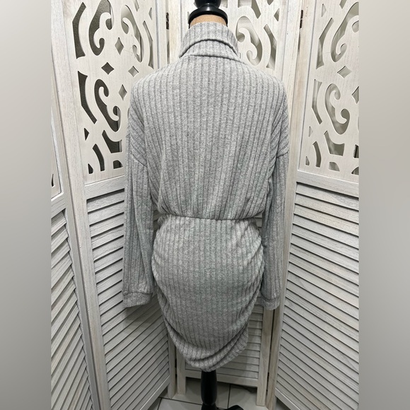 Commense Mock Neck Ribbed Short Dress - Picture 9 of 12